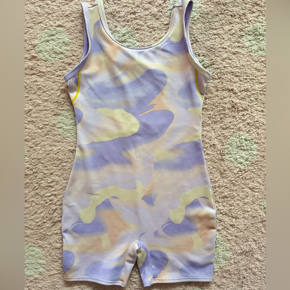 Brand new (it doesn’t have the tags) girl leotard